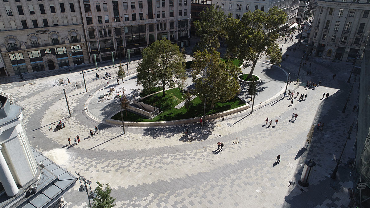 Vörösmarty tér